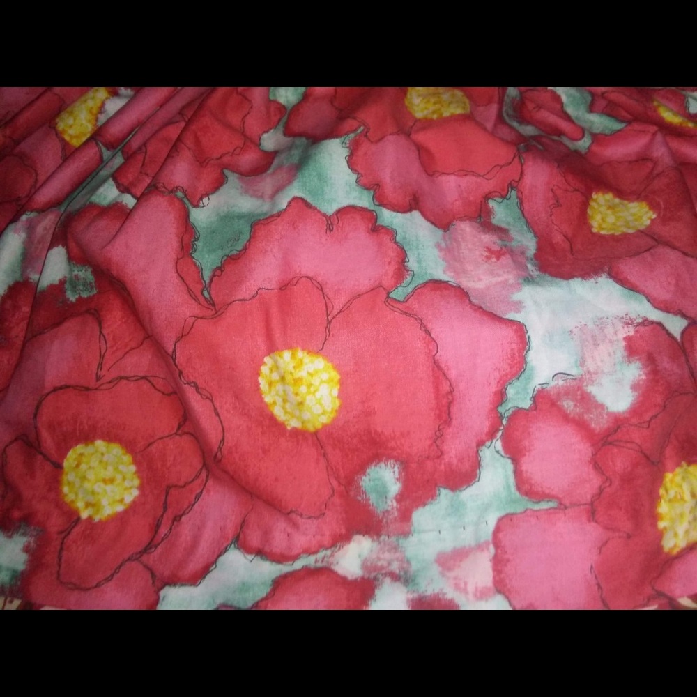 Girl’s Pa’u Hula Skirt Red Floral Print